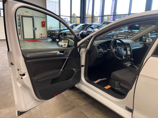 MYAUTOCENTER – Gebraucht- und Jahreswagen mit Werkstattservice in Pfaffenhofen Volkswagen Golf VII Lim. Comfortline BMTStart-Stopp*Klima*