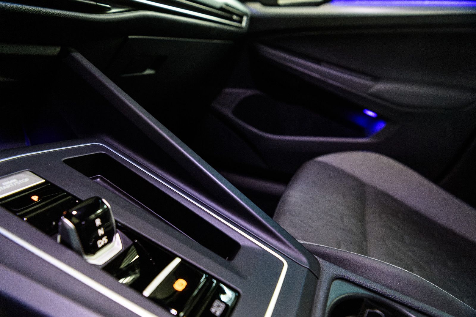 Fahrzeugabbildung Volkswagen Golf VIII Variant Goal 2.0TDI IQ-LED+AHK+360°KAM