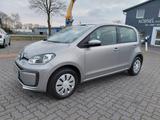 Volkswagen up!  18200KM