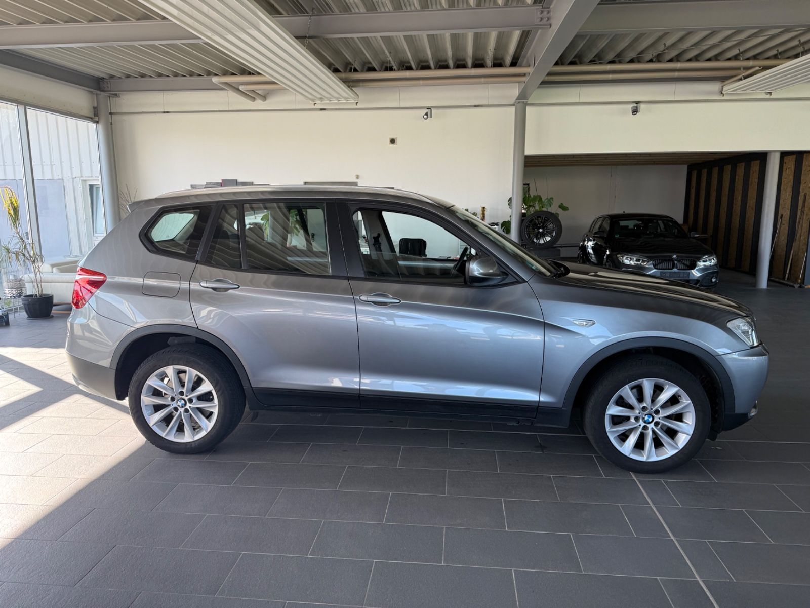 Fahrzeugabbildung BMW X3 xDrive 20d Aut. * Navi * Xenon * PDC * SHZ *