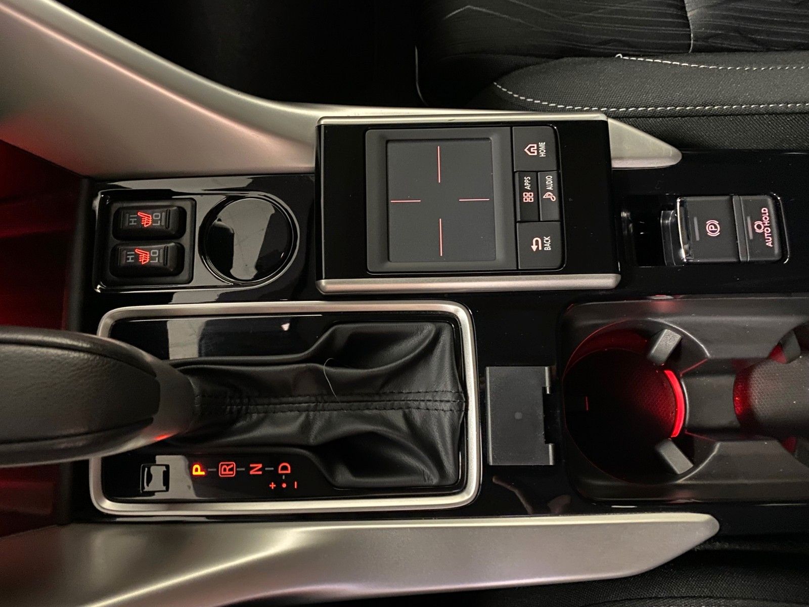 Fahrzeugabbildung Mitsubishi ECLIPSE CROSS PLUS+SITZHEIZUNG+RÜCKFAHRKAMERA+++