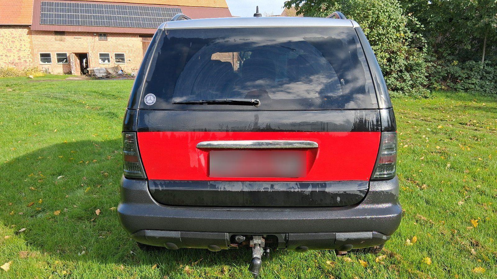 Mercedes-Benz ML270 2004 — interior