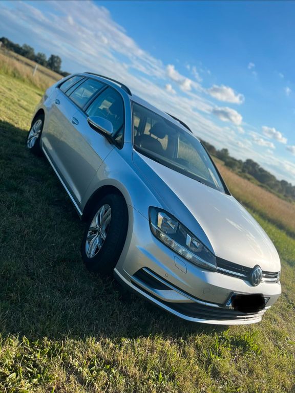 Image of Volkswagen Golf