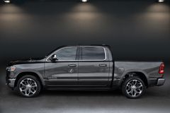 DODGE RAM 1500 Limited CrewCab 5.7l V8 - Unfallfrei