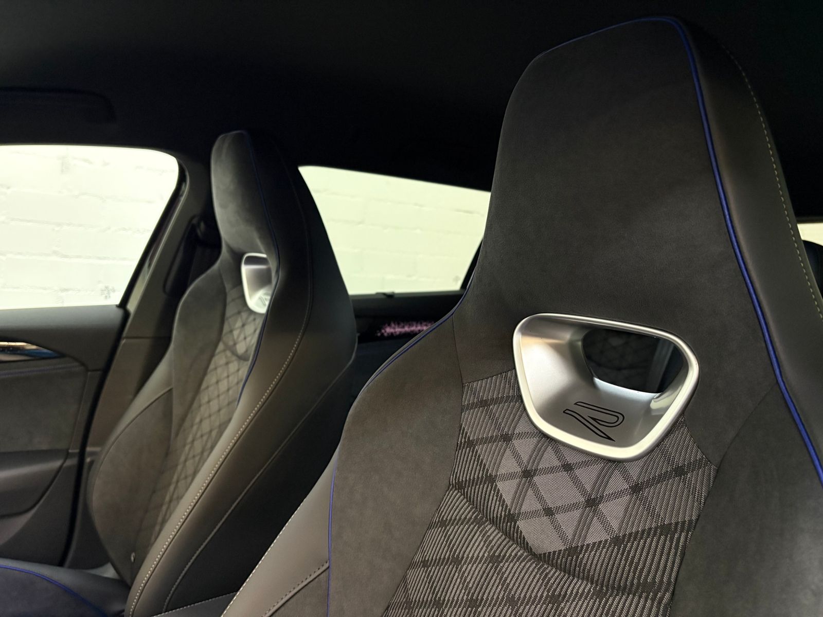 Volkswagen Passat - Bild 16