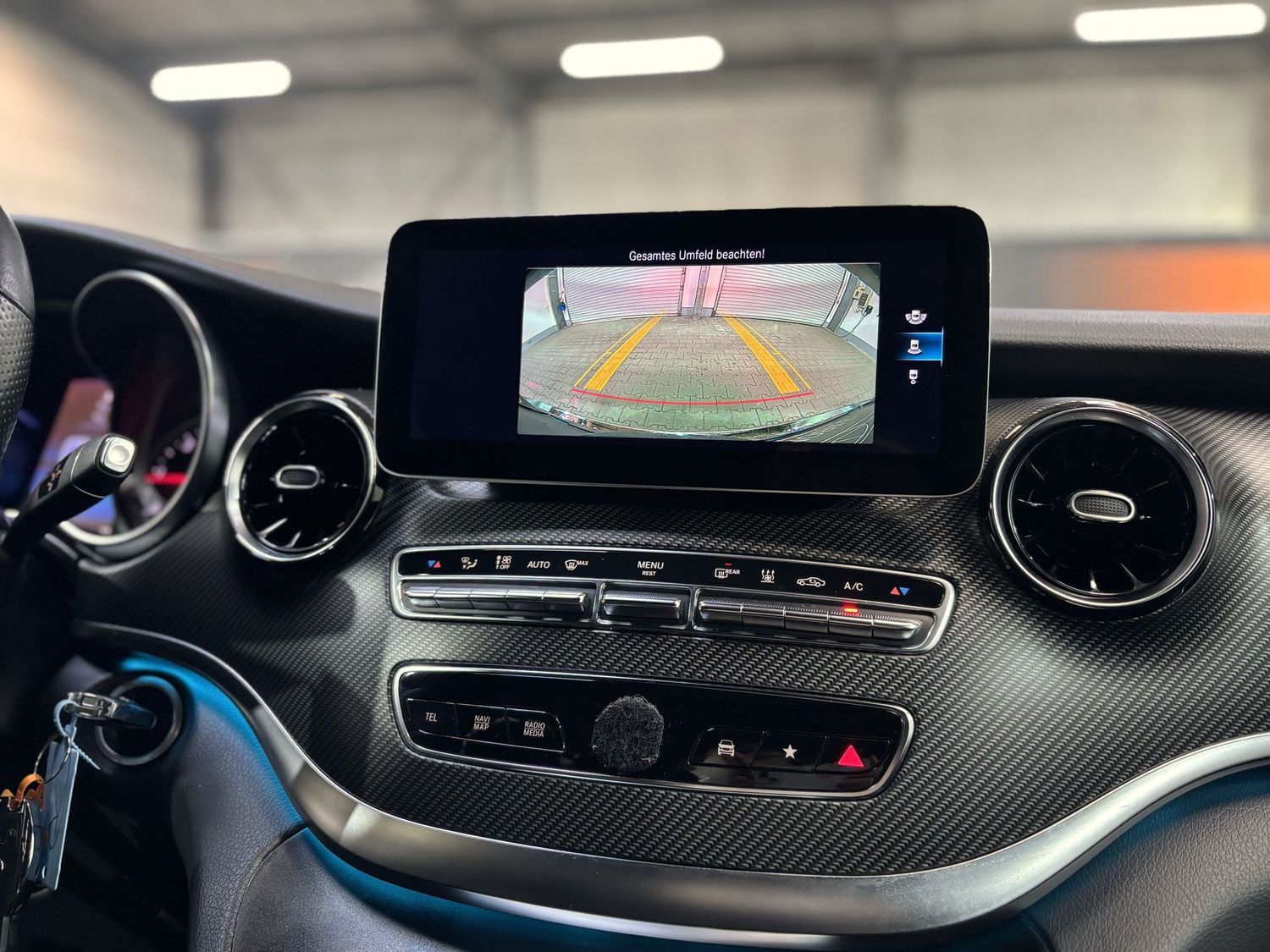 Fahrzeugabbildung Mercedes-Benz V 300 d 4M lang AMG #LED#Kamera#Burmester#Night#