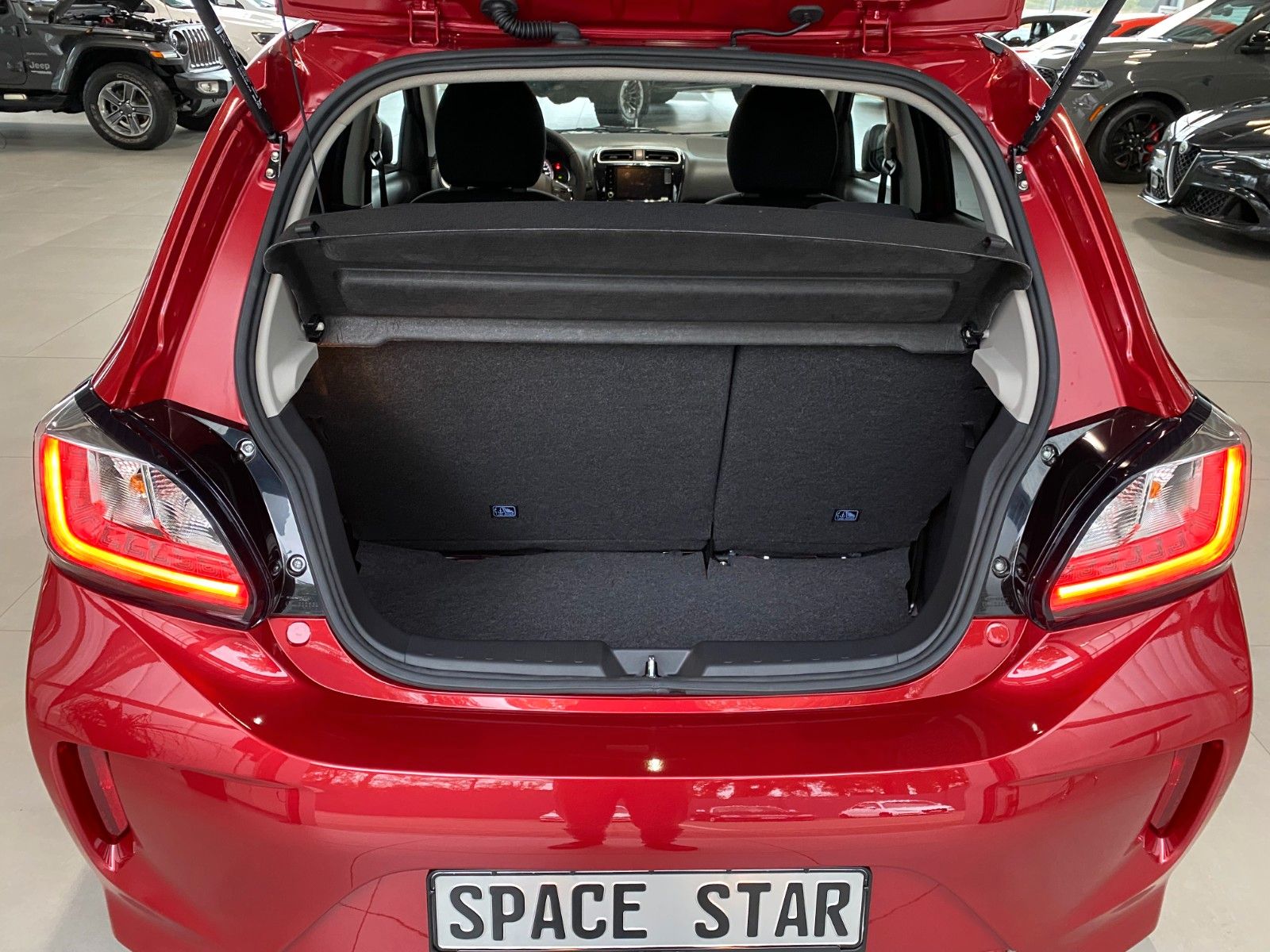Fahrzeugabbildung Mitsubishi Space Star 1,2 Select Plus + Kamera Tempomat Top