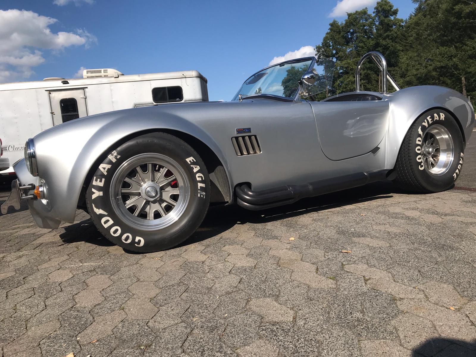 Fahrzeugabbildung Cobra FORD 5.0l V8 Traum Optik Original