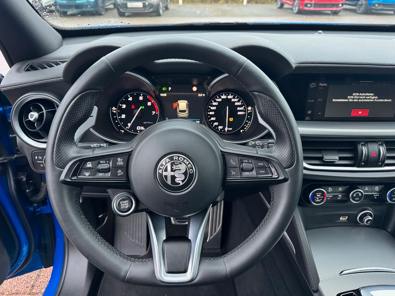 Fahrzeugabbildung Alfa Romeo Stelvio Veloce 280 PS AT8 Memory Navi Glasdach