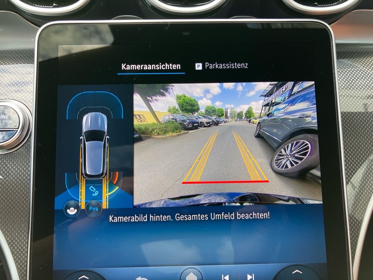 Fahrzeugabbildung Mercedes-Benz C 300 d T AMG AHK+Pano+Night+FahrassPak+Ambi+Kam