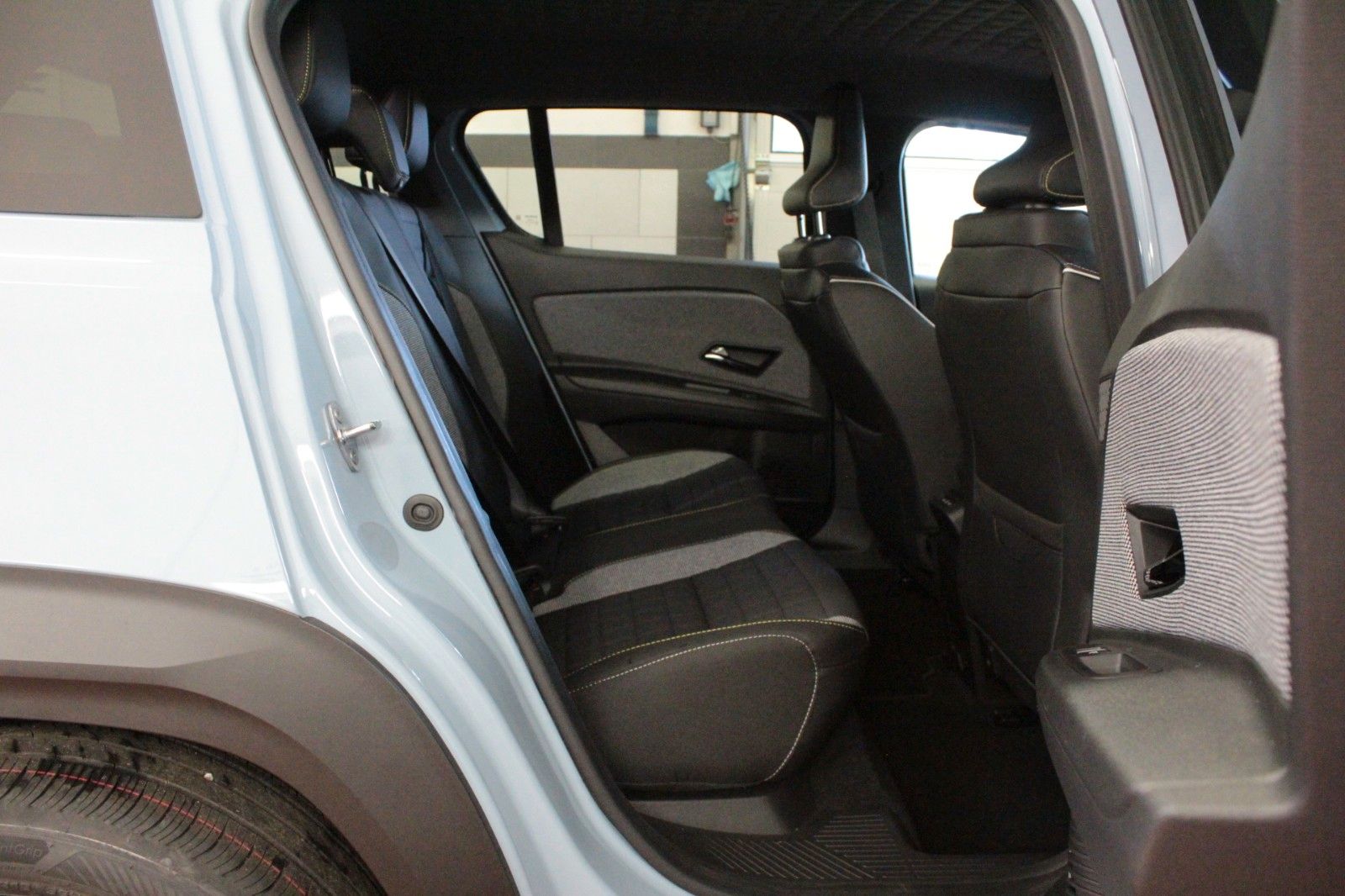 Fahrzeugabbildung Renault R 4 150 Comfort Range Iconic *Vollausstattung*