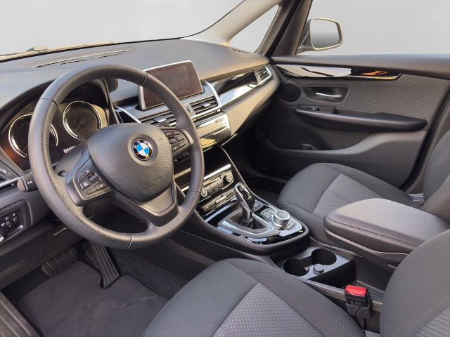 Fahrzeugabbildung BMW 218i Gran Tourer Advantage+LED+Kamera+Navi+DAB