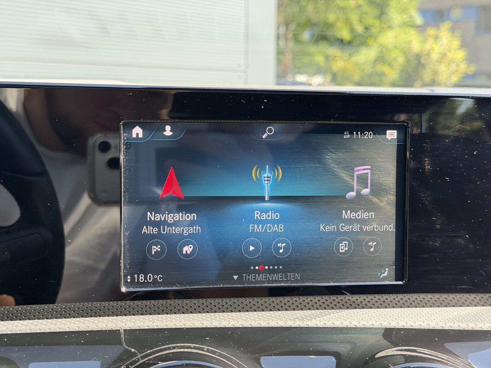 Mercedes-Benz A 250 e 8G-DCT Progressive | Pano | LED | DAB
