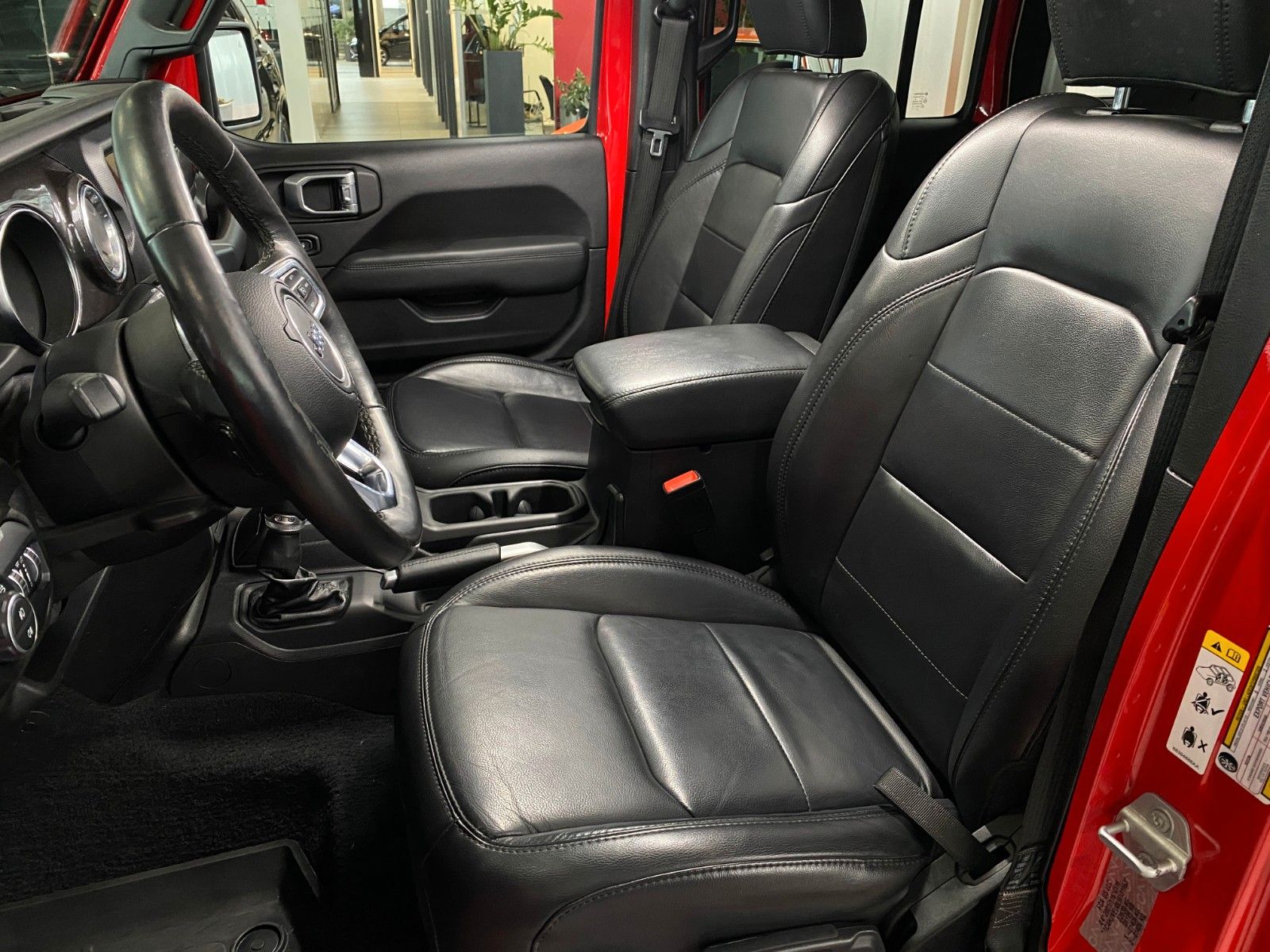 Fahrzeugabbildung Jeep Wrangler 2.2 CRDi Sahara Night Edition +Garantie