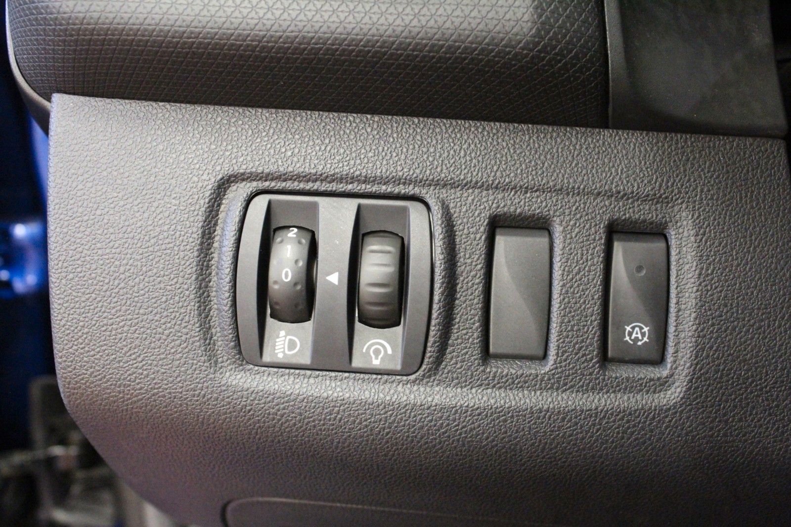 Fahrzeugabbildung Renault Clio TCe 90 Intens*Navi*Klima*PDC*