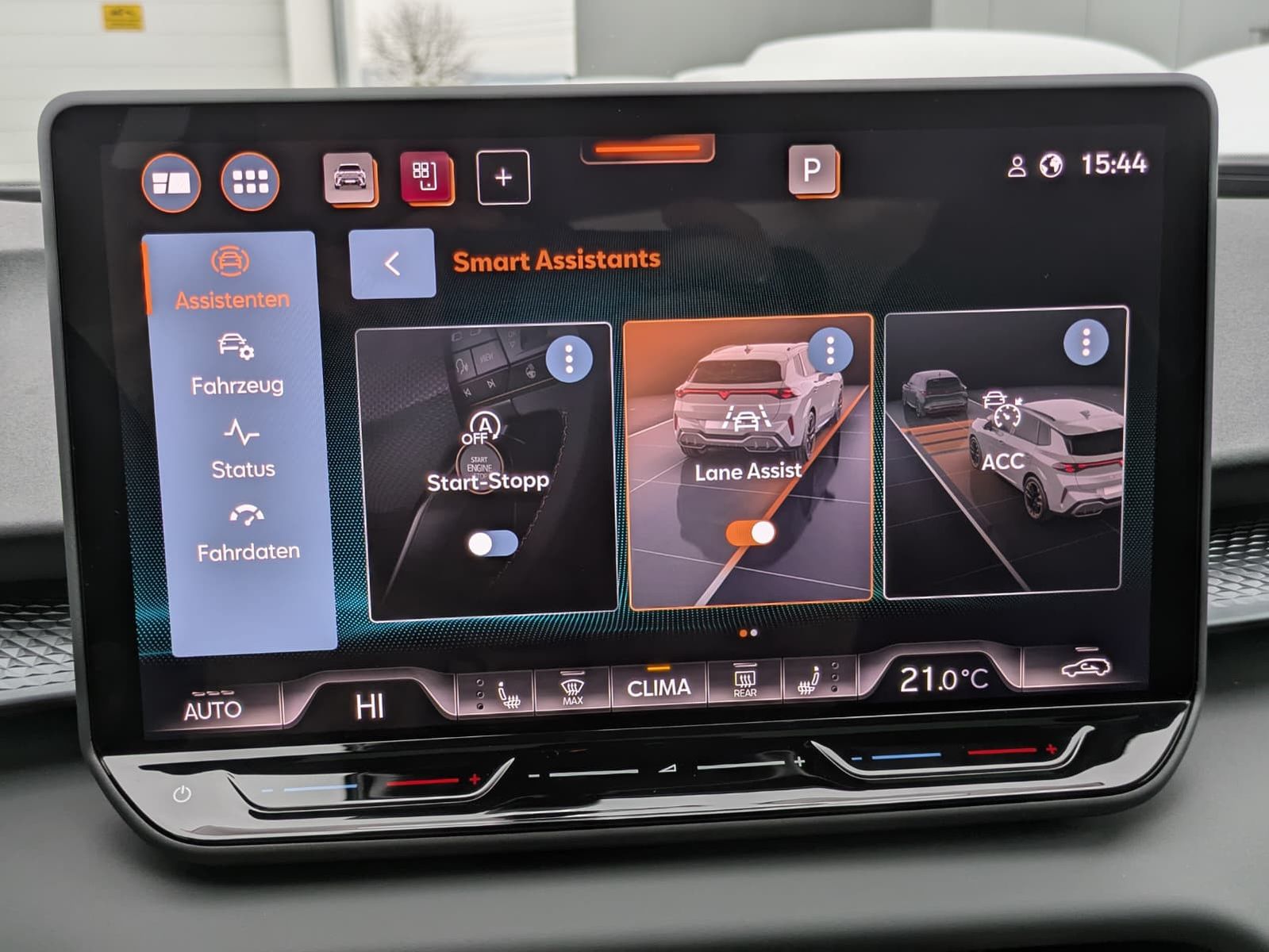 Fahrzeugabbildung CUPRA Terramar 2.0 TSI 4D VZ HUD*MATRIX*PANO*DCC*20"