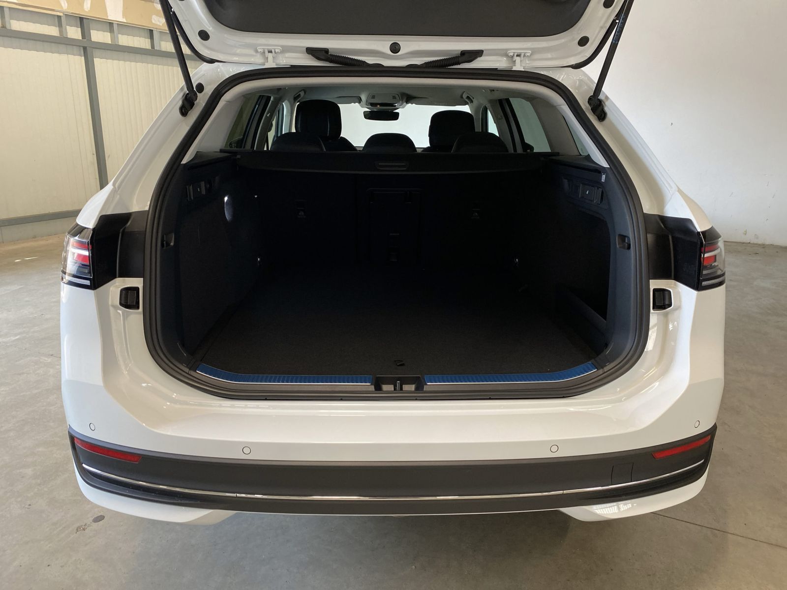 Volkswagen Passat - Bild 12