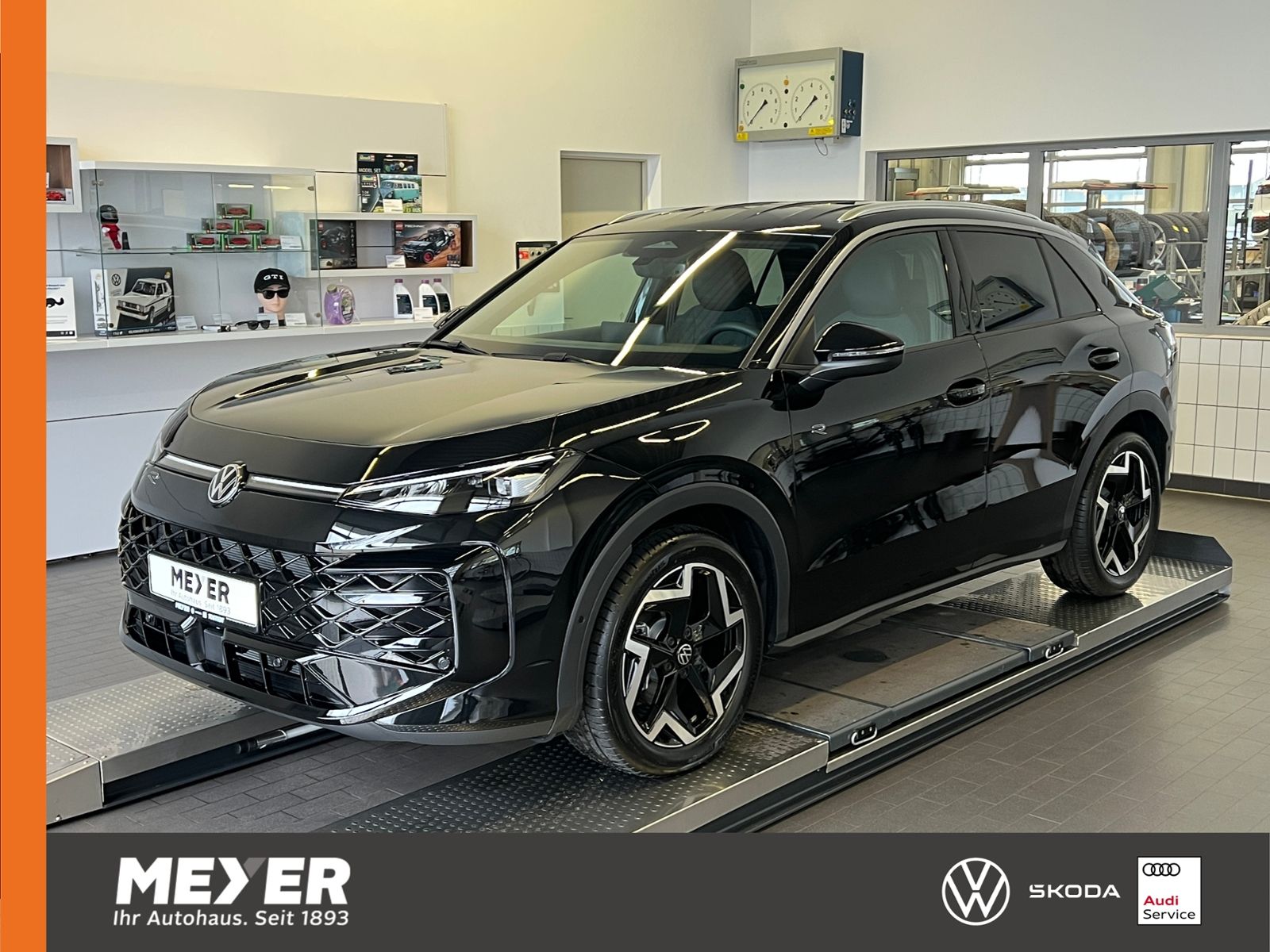 Fahrzeugabbildung Volkswagen T-Roc R-Line 1.5 eTSI DSG *AHK, LED, ACC, Kamera