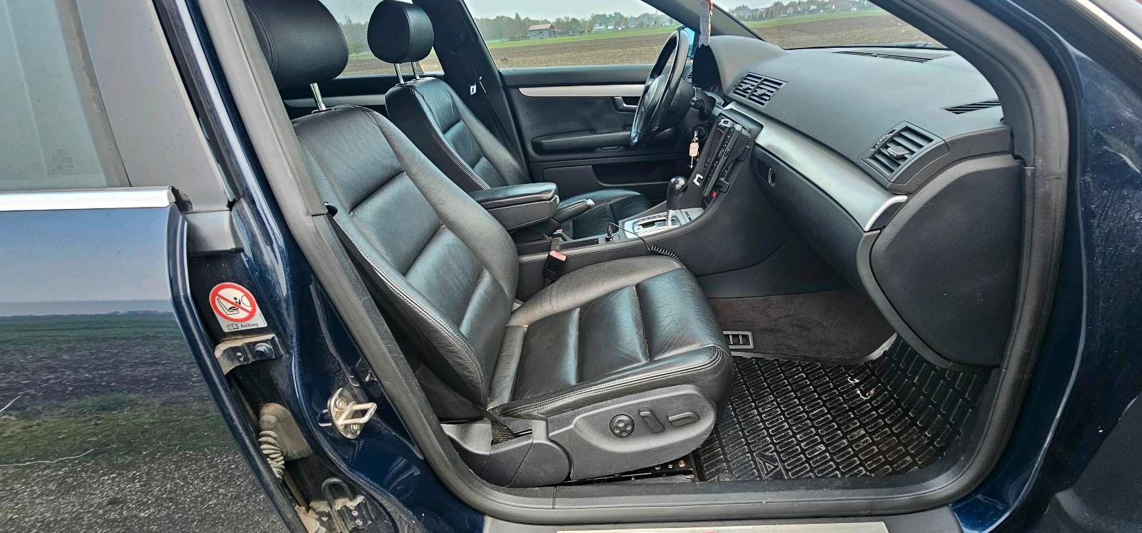 Audi A4 2004 — photo 12