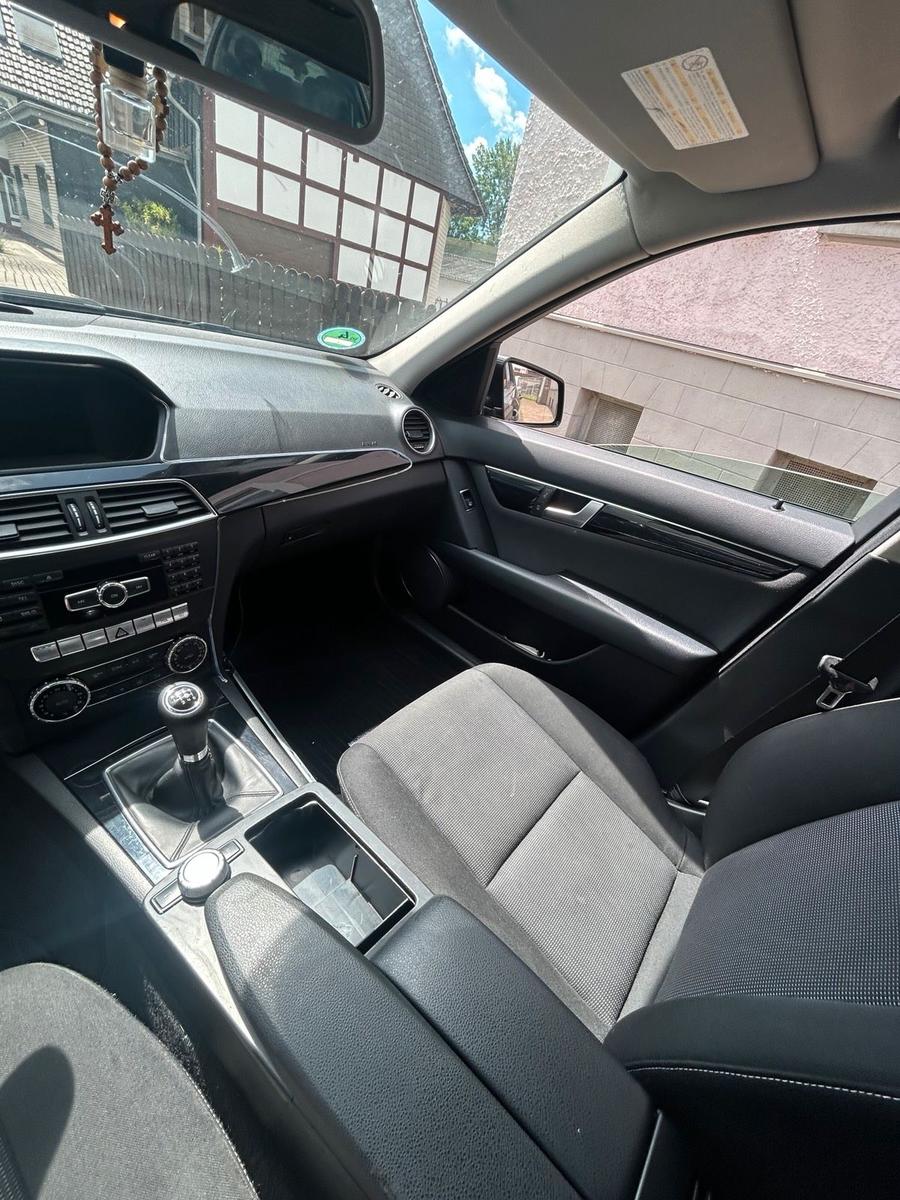 Mercedes-Benz C180 2013 — photo 5