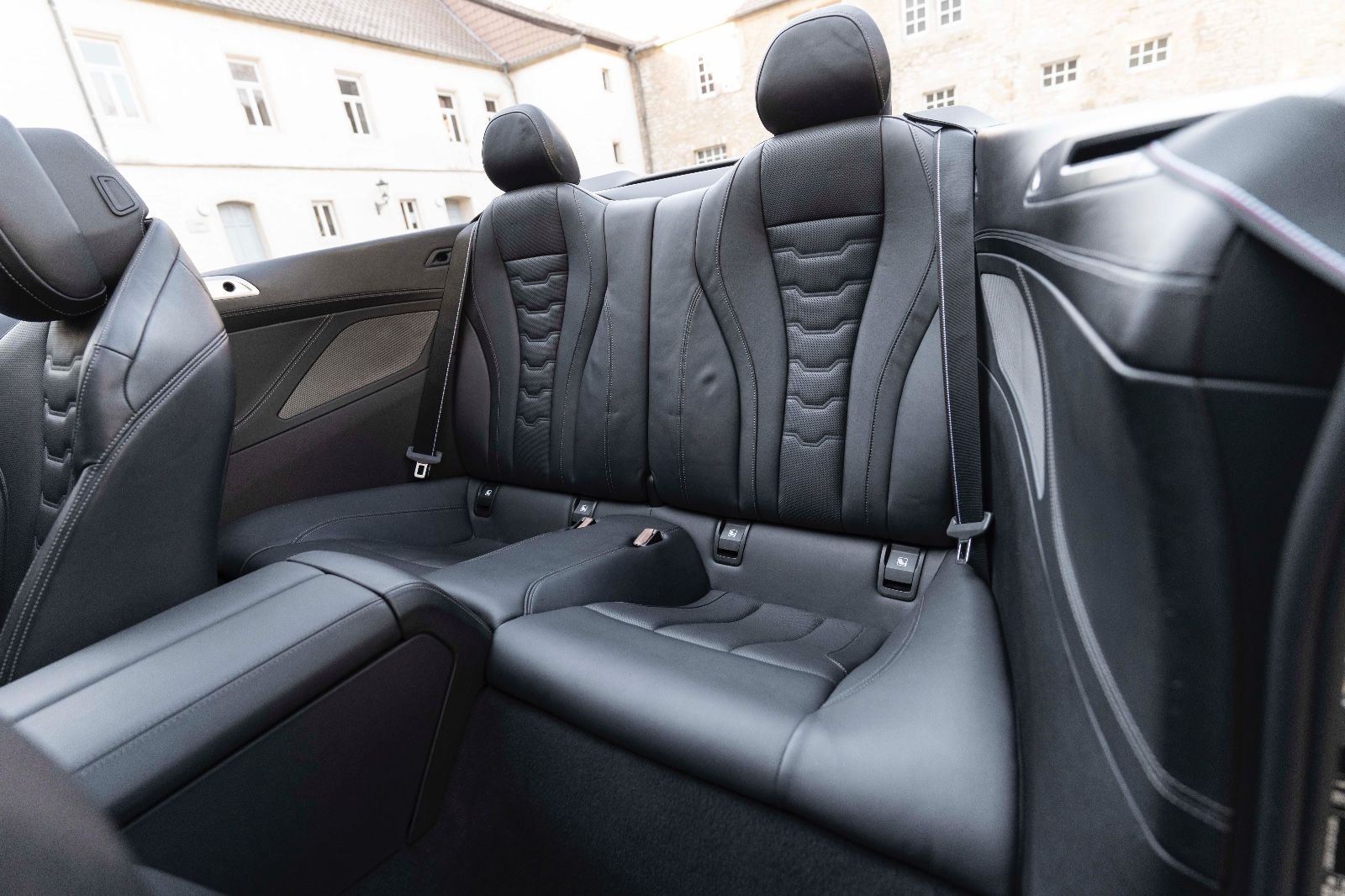 Fahrzeugabbildung BMW M850 i xDrive M-TECHNIC H&K LED 360° CABRIO TOTW