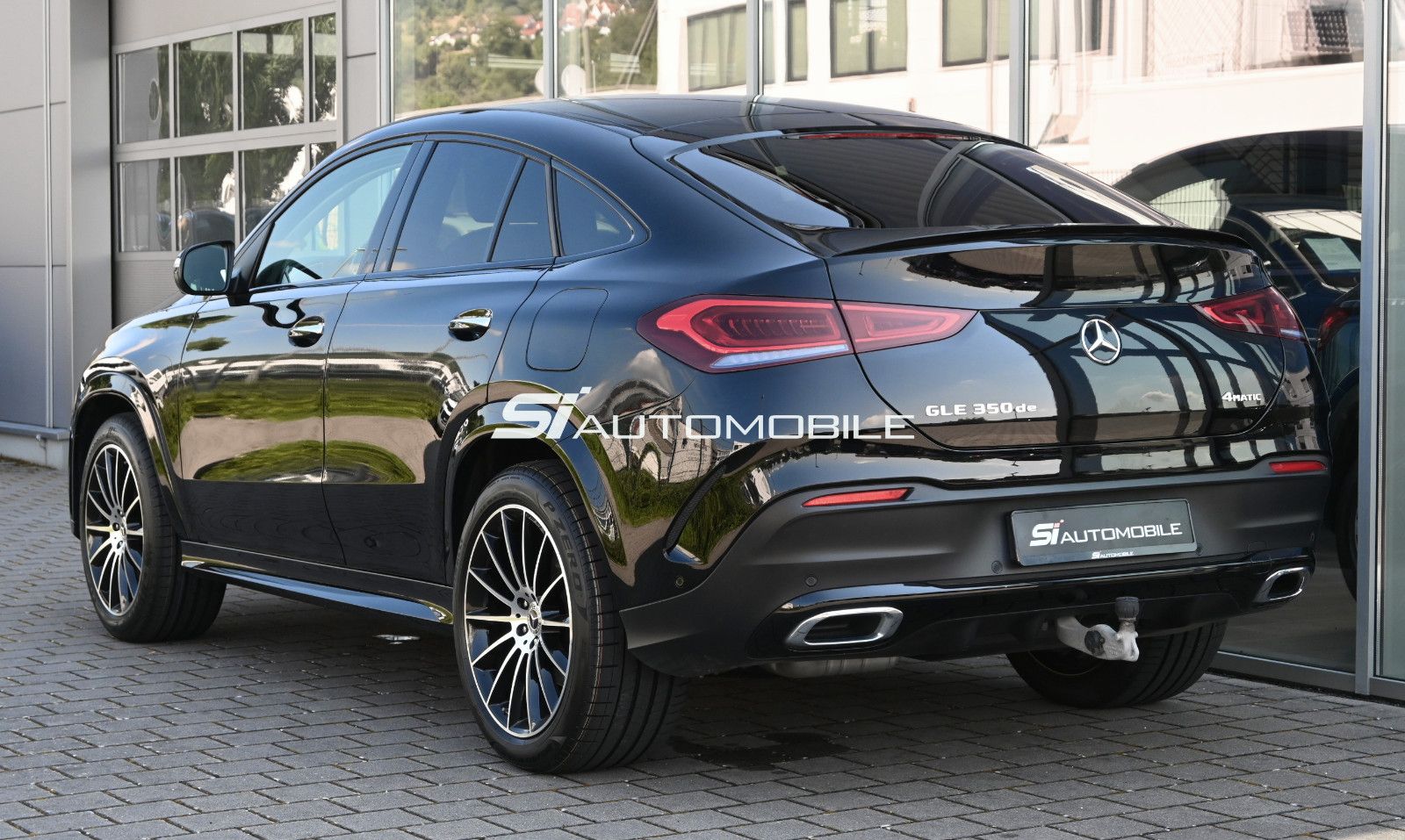 Fahrzeugabbildung Mercedes-Benz GLE 350 de 4MAT. Coupe AMG + NIGHT °ACC°AHK°HUD°