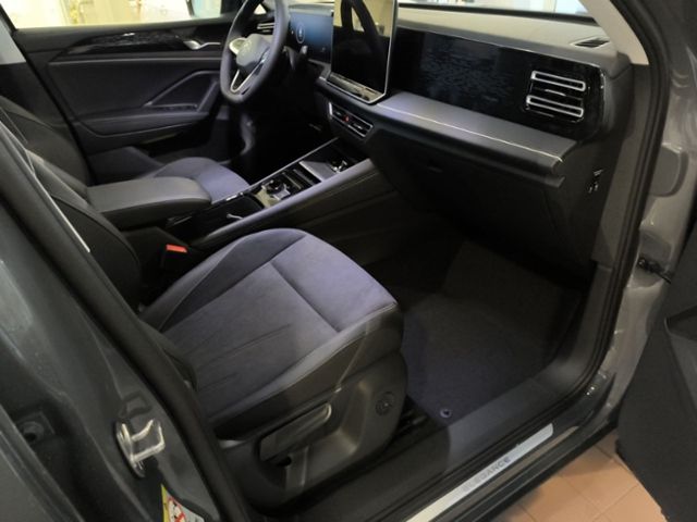 Fahrzeugabbildung Volkswagen Tiguan Elegance 2.0 TDI SCR 110 kW (150 PS) 7-Ga