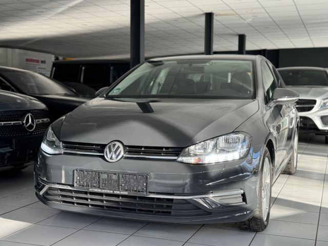 Volkswagen Golf VII Lim.*AUTOMATIK*NAVI*PARK-ASSIST*CARPLAY