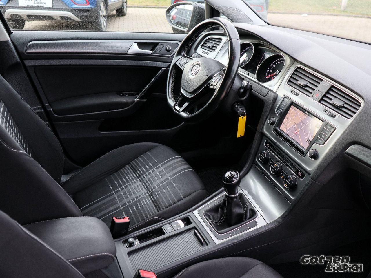 Fahrzeugabbildung Volkswagen Golf VII Variant 1.4 TSI BMT Lounge 1.4 TSI Navi