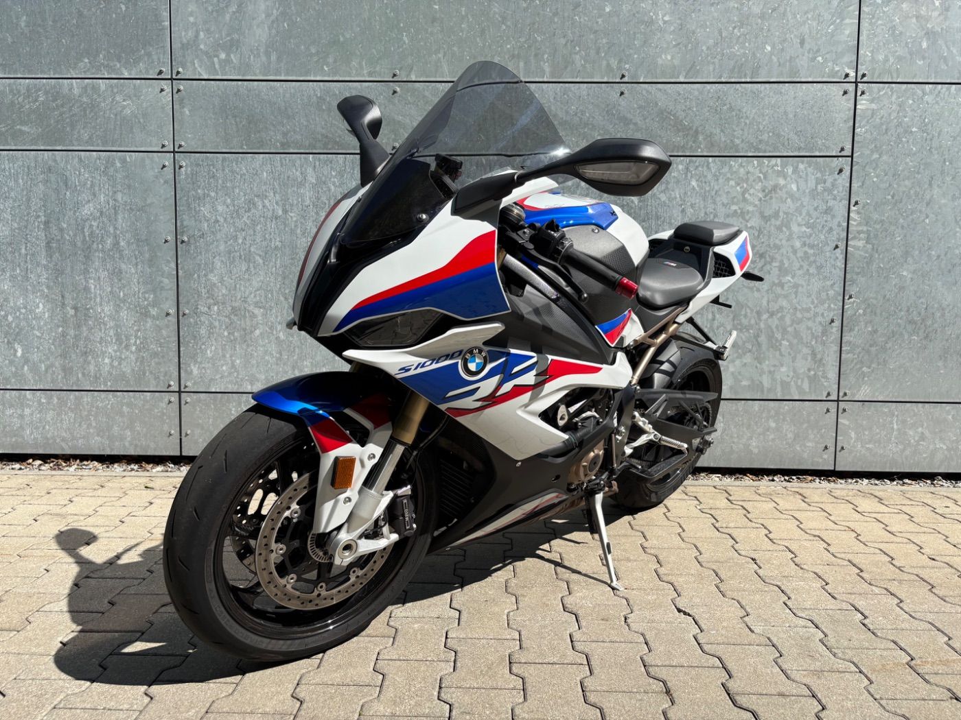 Fahrzeugabbildung BMW S 1000 RR M-Paket Dynamik-Paket Carbonräder
