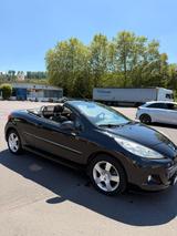 Peugeot 207 CC 120 Cabrio unfallfrei - Peugeot 207 aus 2015
