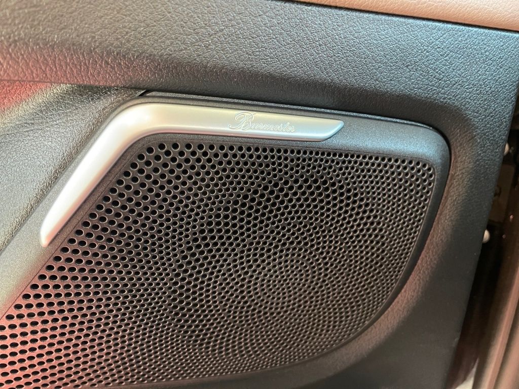 Fahrzeugabbildung Mercedes-Benz V 300 d EAV/K Airmatic, AHK, Navi,STHZ, Sitzbel.