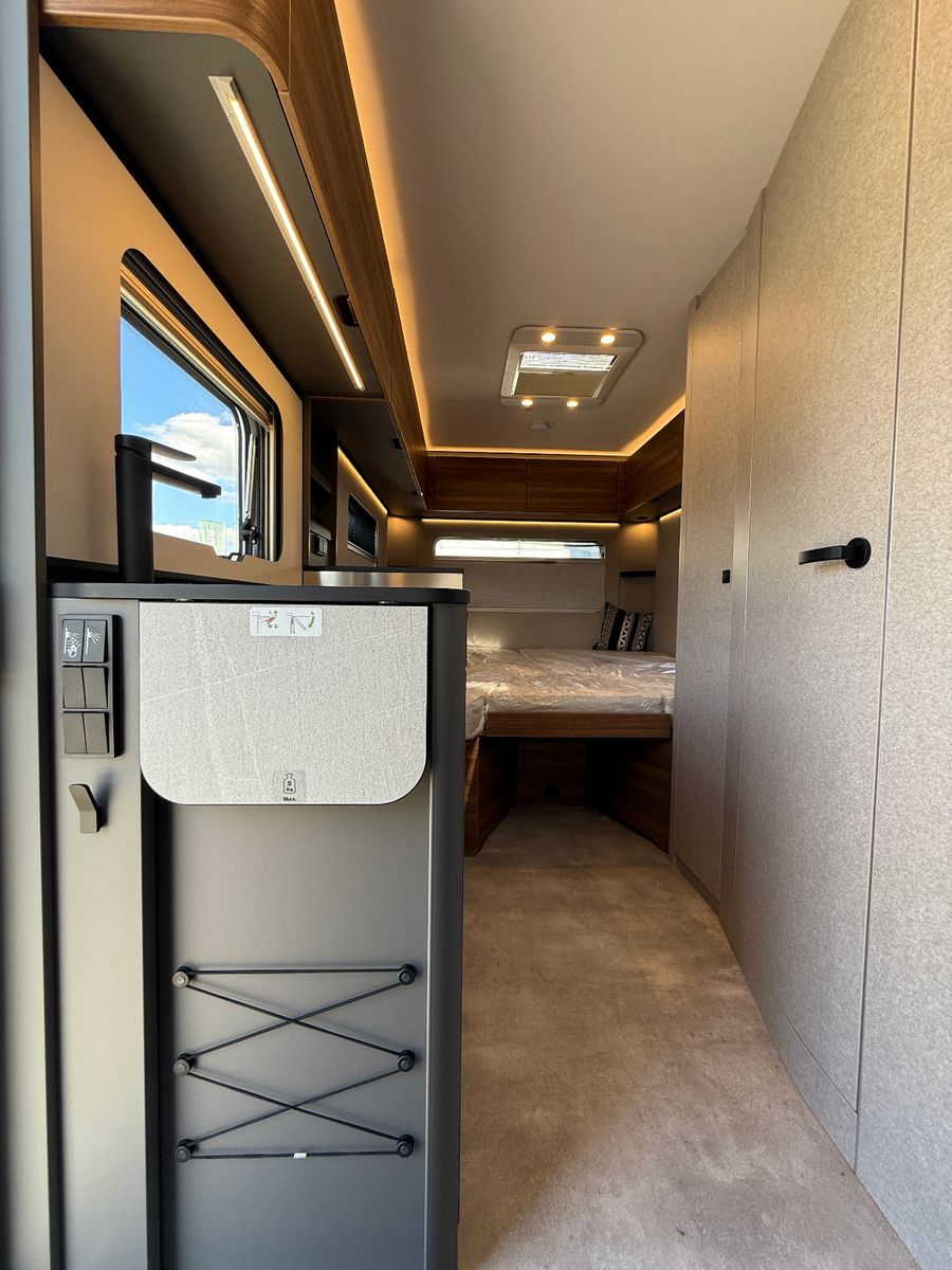 Fahrzeugabbildung HYMER / ERIBA / HYMERCAR Novaline 442 - 2026