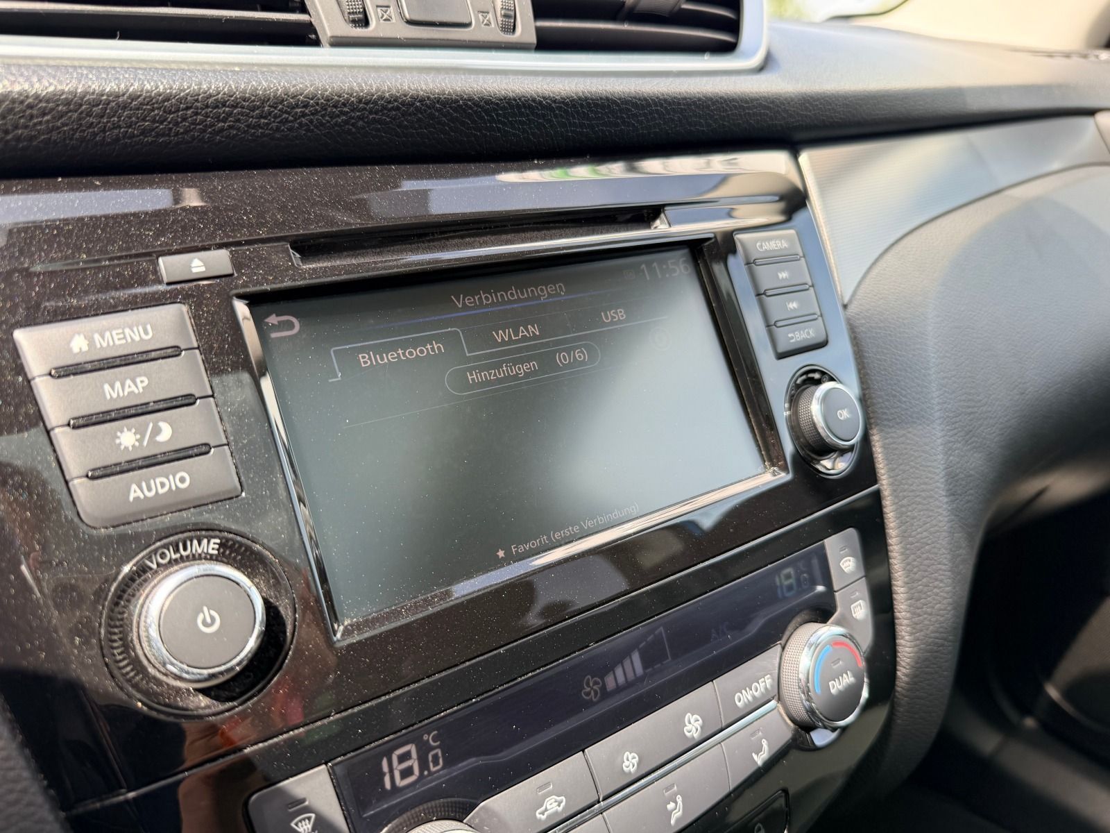 Fahrzeugabbildung Nissan Qashqai 1.3 DIG-T 117 kW N-Connecta