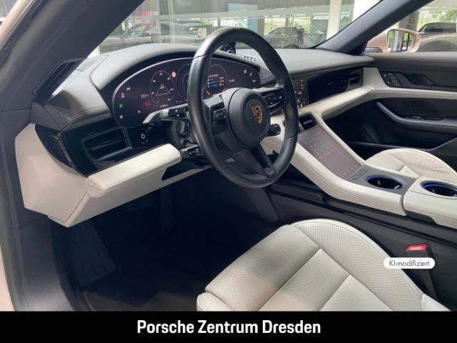 Porsche Taycan 4 Cross Turismo foto 4