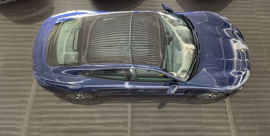 PORSCHE Taycan 2022