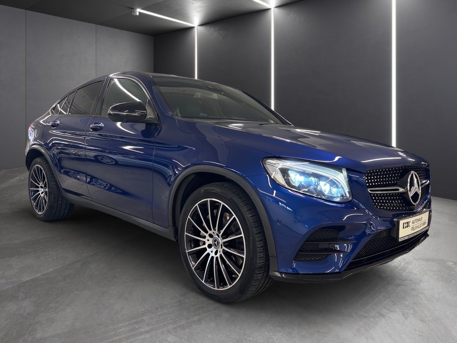 Fahrzeugabbildung Mercedes-Benz GLC 300 4M AMG*Night*Burmester*ILS*COMAND*360°*
