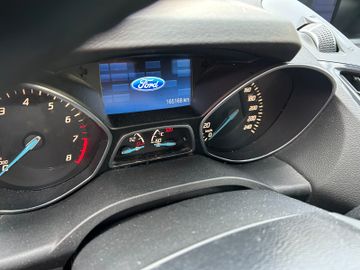 Ford Kuga - 10