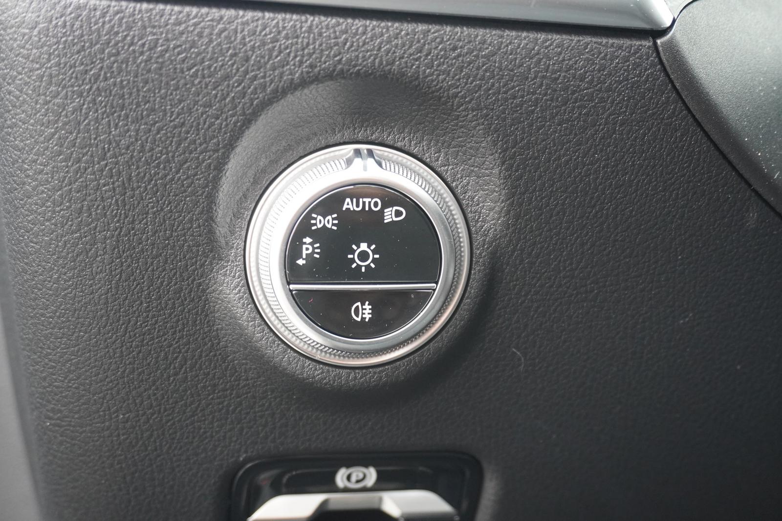 Mercedes-Benz C-Class C180 T-Modell AMG Line LED Navi Panorama Kamera, миниатюра 30