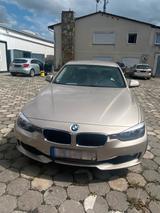 BMW Bmw 320i F30 - BMW 320: F30