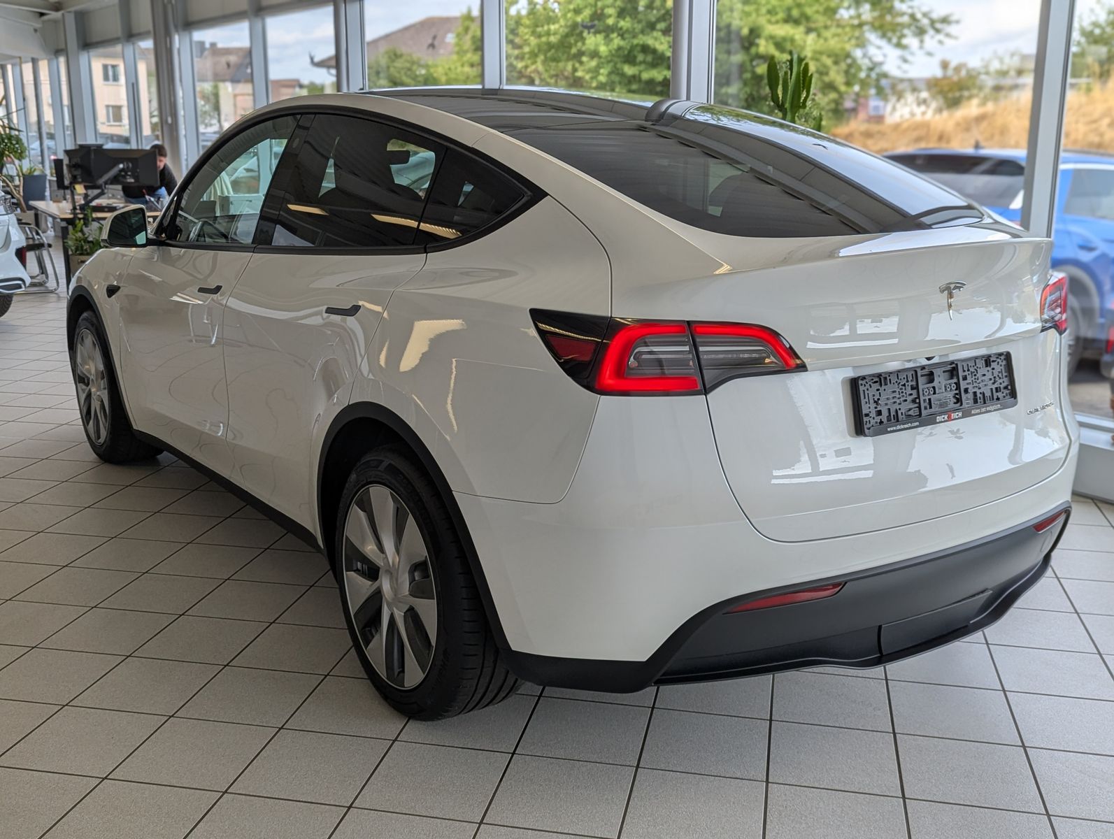 Tesla Model Y Long Range Dual AWD EAP AHK SOH-93,7% foto 6