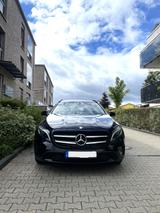 Mercedes-Benz GLA 180 Urban Urban - Mercedes-Benz GLA 180 in Düsseldorf