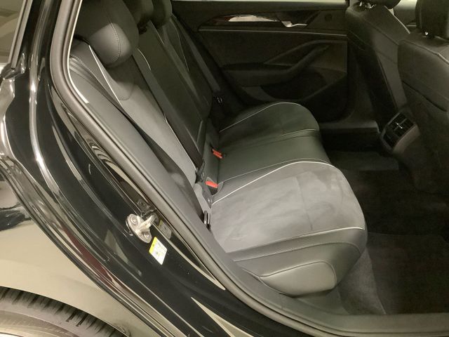 Passat Business 1,5 eTSI 110 kW DSG AZV, Massag