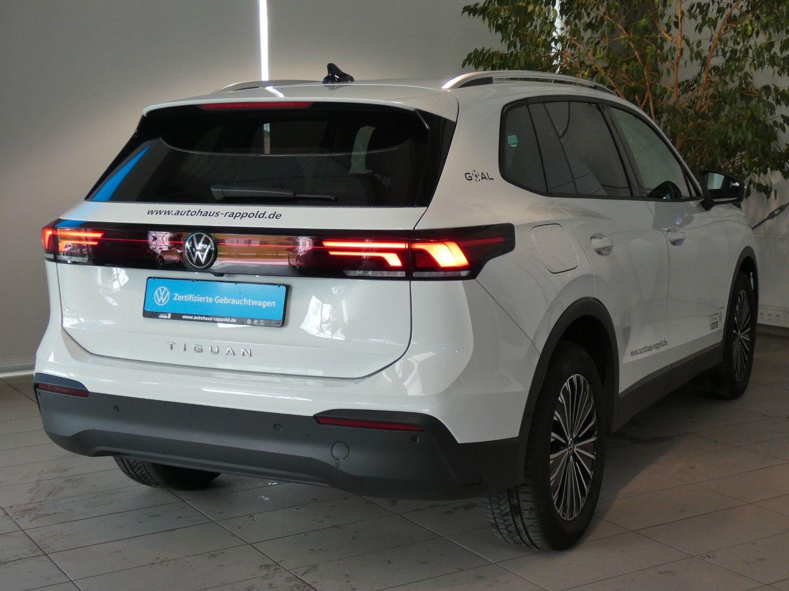 Volkswagen Tiguan 2.0 TDI Goal DSG AHK NAVI 18 Zoll NAPOLI foto 4