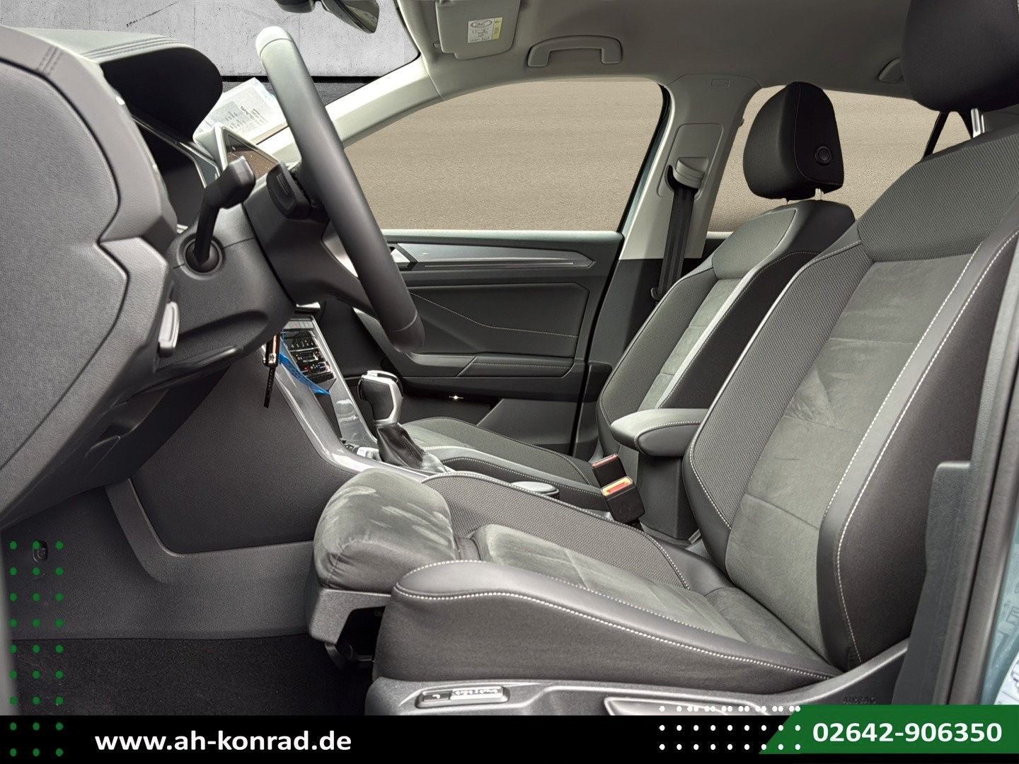 Fahrzeugabbildung Volkswagen T-Roc Style1.5 TSI*AHK*PDC*ASSIST*TEMPO*NAVI*