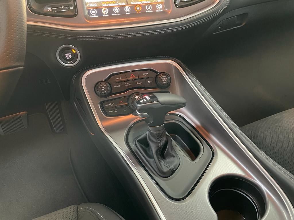 Fahrzeugabbildung Dodge CHALLENGER R/T-T/A PACKAGE 5.7L-V8 SOFORT!!