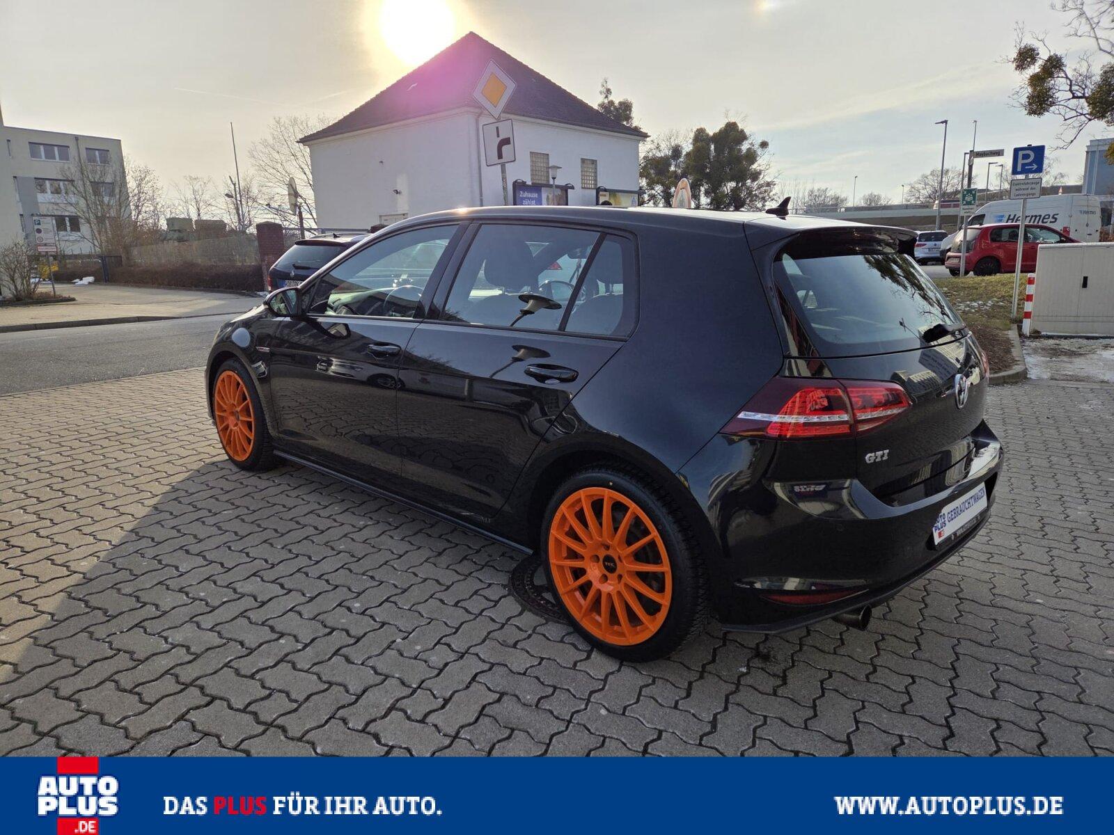 Volkswagen Golf GTI Performance PDC+SITZHZG+XENON+1. HAND+G