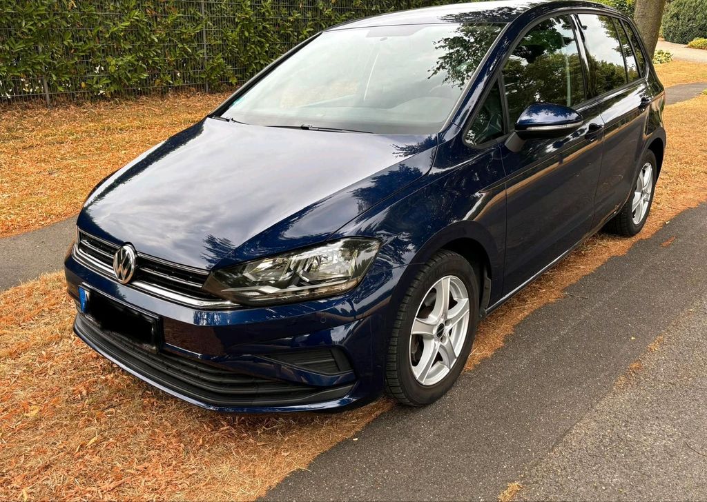 Image of Volkswagen Golf Sportsvan