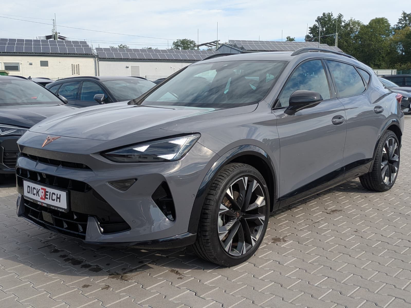 Vehicle image CUPRA Formentor 1.5 eTSI PANO*MATRIX*SENNH.*DINAM*360°