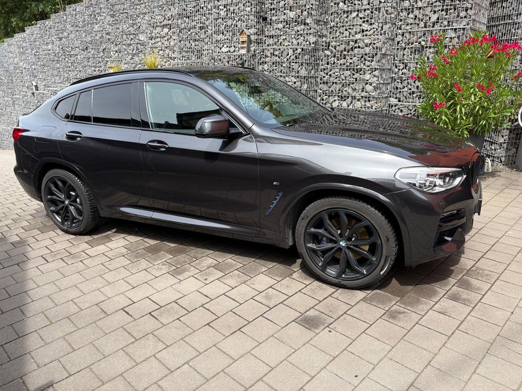 Image of BMW X4 M40